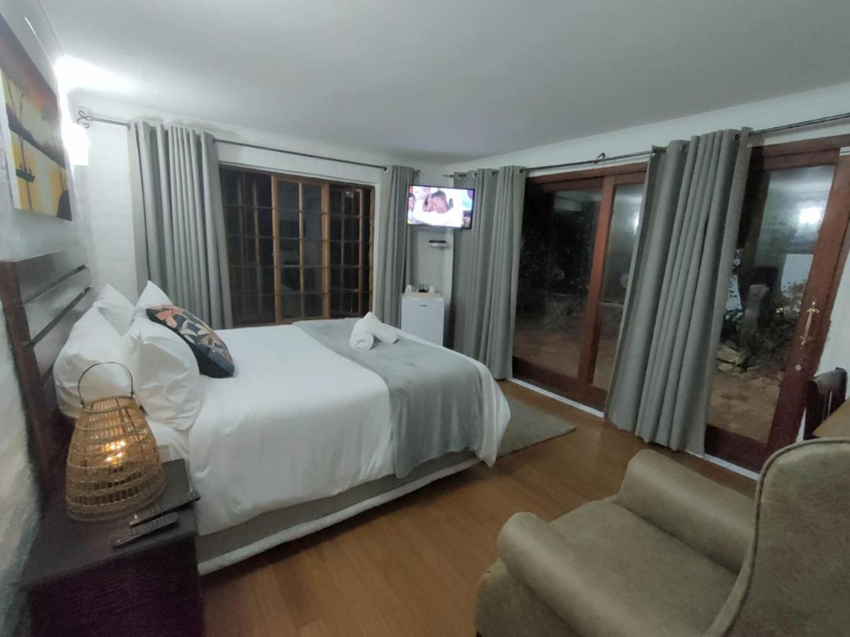 סנדטון Libra Lodge מראה חיצוני תמונה