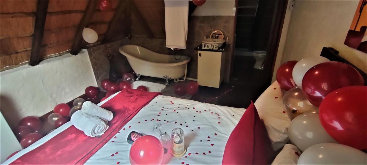 סנדטון Libra Lodge מראה חיצוני תמונה